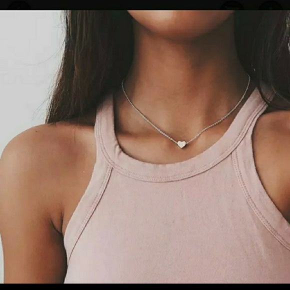 Women's Heart Short Necklace - Picture 2 of 6